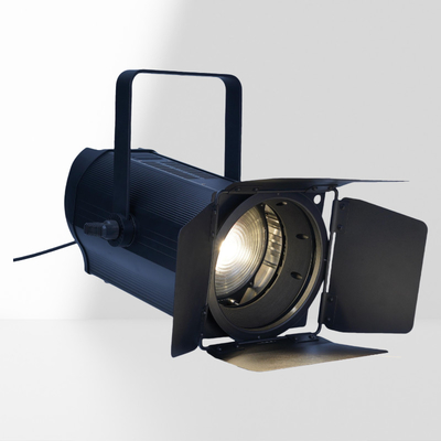 400W RGBALC LED Fresnel stage Light CRI 95 RDM DMX การควบคุมอัตโนมัติ Zoom Pro Lighting